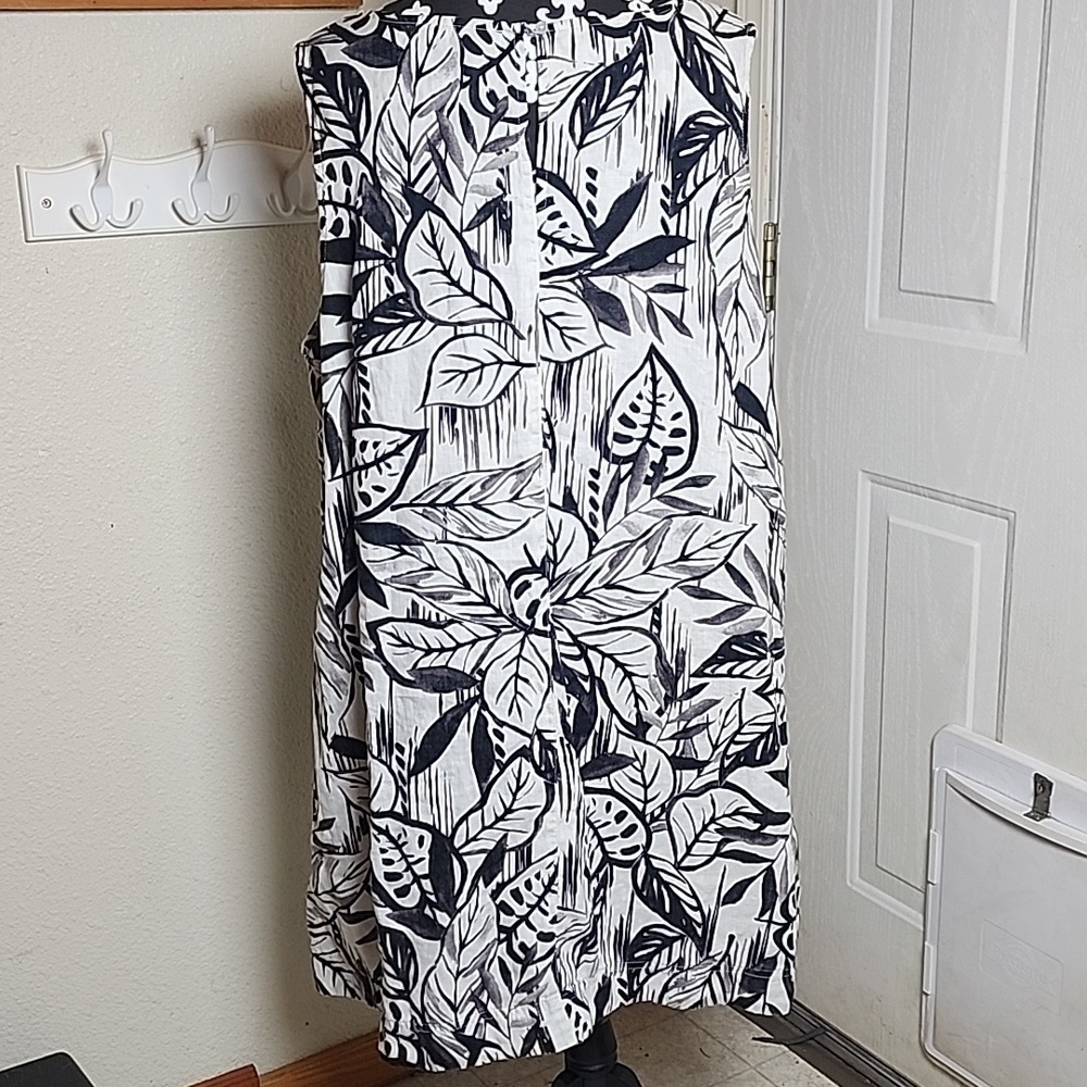Tahari 100% Linen Black & White Leaf Print Dress Size 3X - Picture 3 of 10